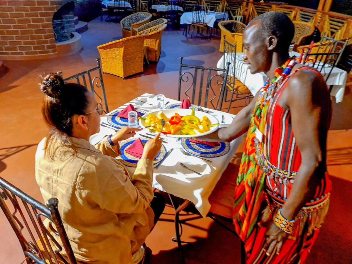 Africa Safari Maasai Boma Camping Hotel Serengeti Exterior photo